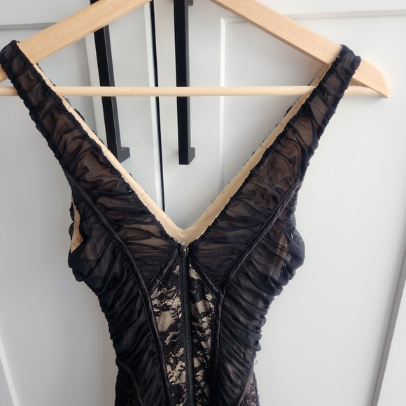 BEBE Black Beige Laca V Neck Bodycon Mini Dress Small Stretchy - Picture 12 of 12